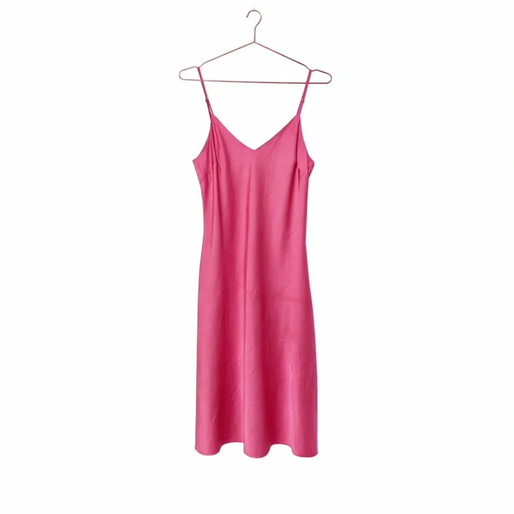 💖 Forever 21 Barbie Pink Slip Dress – Y2K, fairy vibe 💖 - Picture 2 of 5